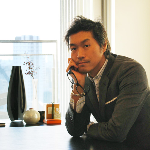 CREATIVE DIRECTOR / ART DIRECTOR 世継恭規 YASUNORI YOTSUGI